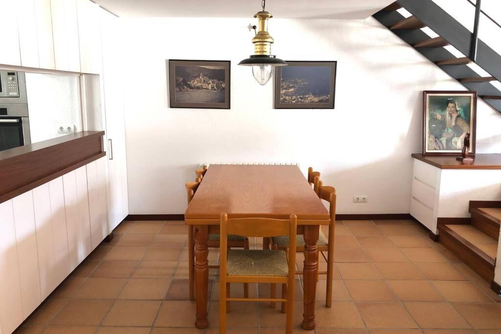 Roques - Casa En Primera Linea De Mar En Cadaqués Eksteriør bilde